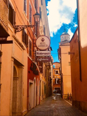 Гостиница Hotel Ristorante Garibaldi  Фрозиноне